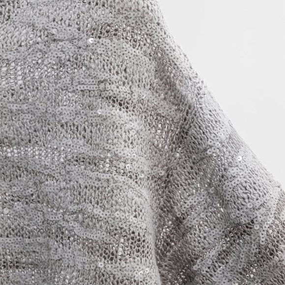 Brunello Cucinelli SS/22 Grey Sequin-Embellished Knitted Cropped Jumper - Picture 6 of 11